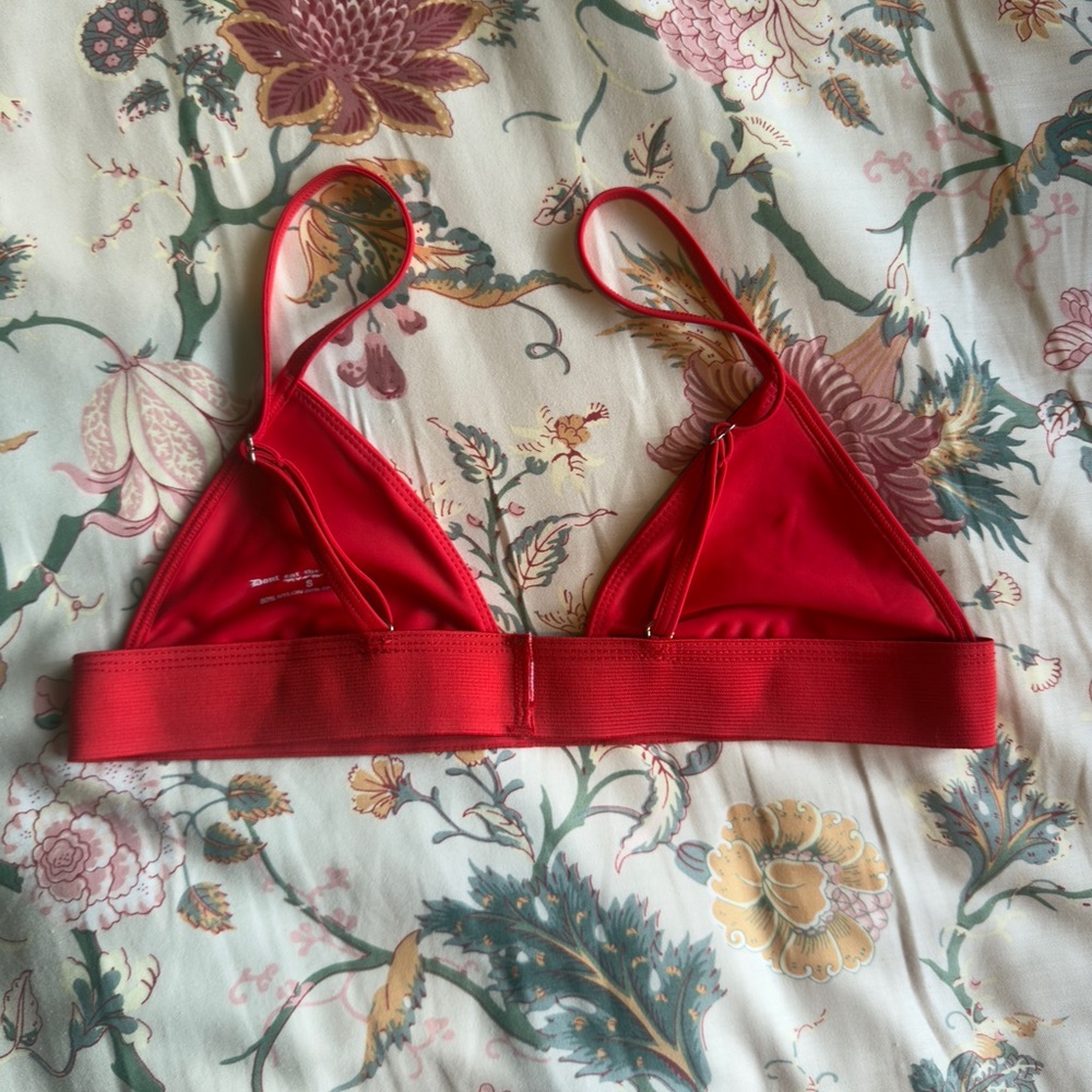 Red Triangle Bralette - Picture 3 of 4